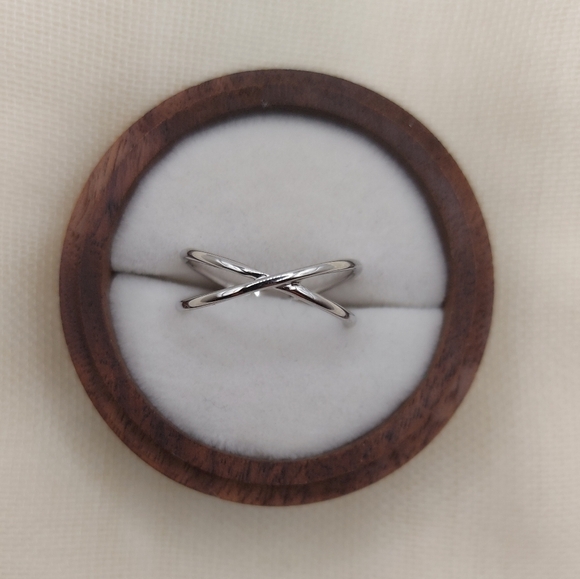 Sterling silver ring - Picture 2 of 8